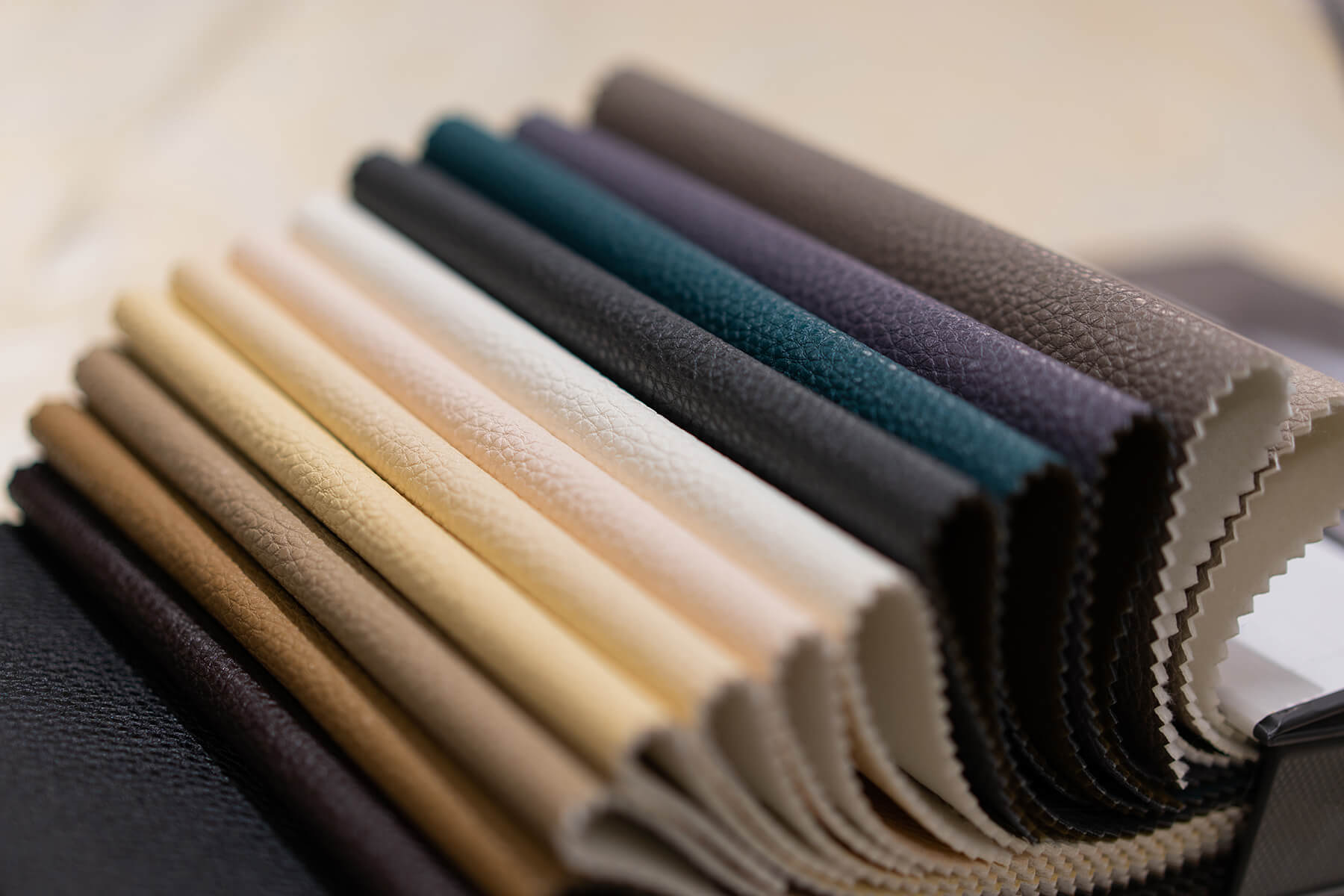 Innovator Database - Material Swatches of next gen leather